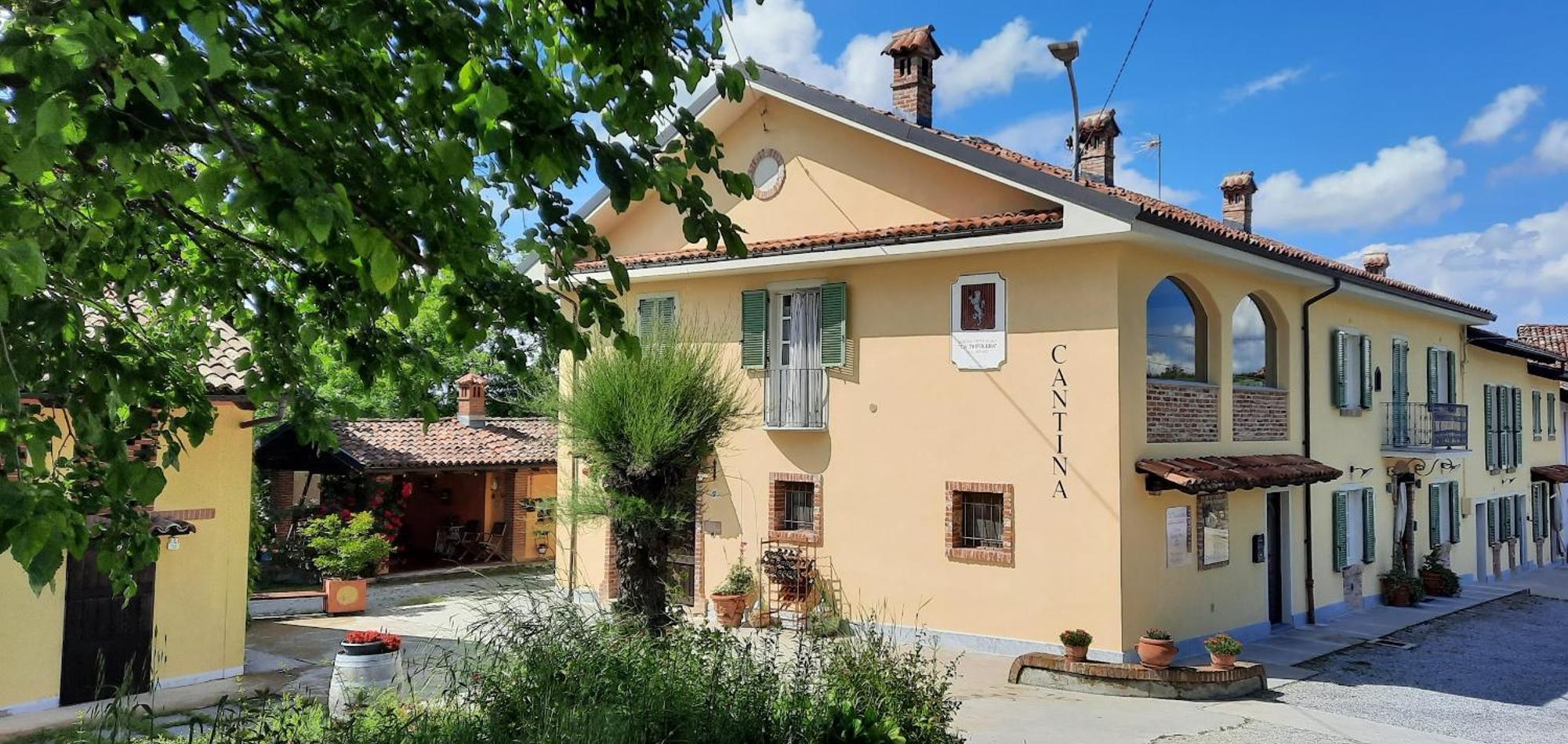 Ca Trifolera Barbaresco - Romantico Cascinale Con Antica Cantina Nel Cuore Delle Langhe - Degustazione Vini Nella Nostra Cantina Esterno foto