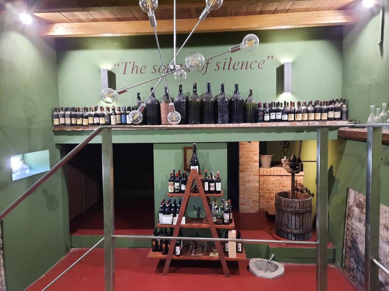 Ca Trifolera Barbaresco - Romantico Cascinale Con Antica Cantina Nel Cuore Delle Langhe - Degustazione Vini Nella Nostra Cantina Esterno foto