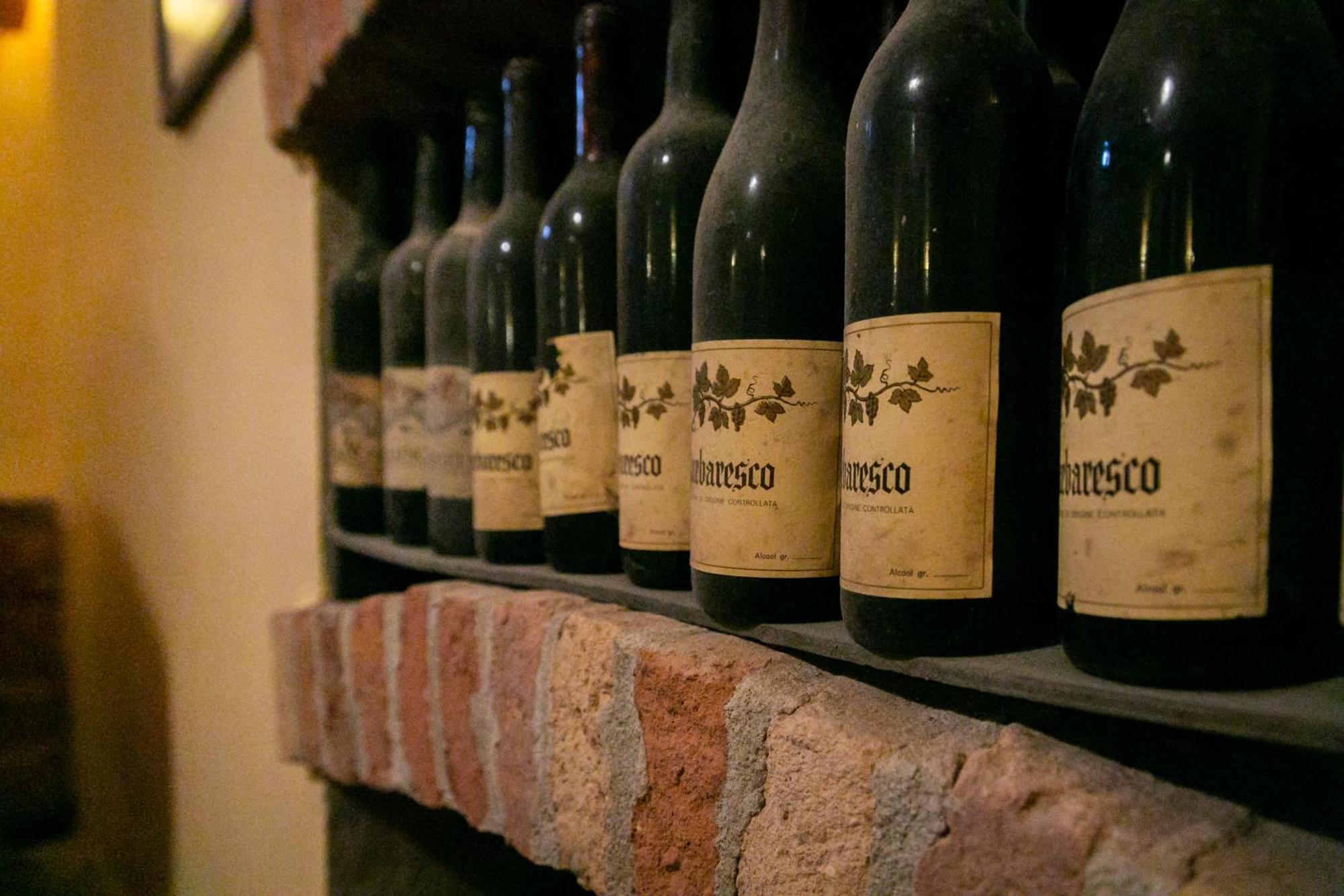 Ca Trifolera Barbaresco - Romantico Cascinale Con Antica Cantina Nel Cuore Delle Langhe - Degustazione Vini Nella Nostra Cantina Esterno foto