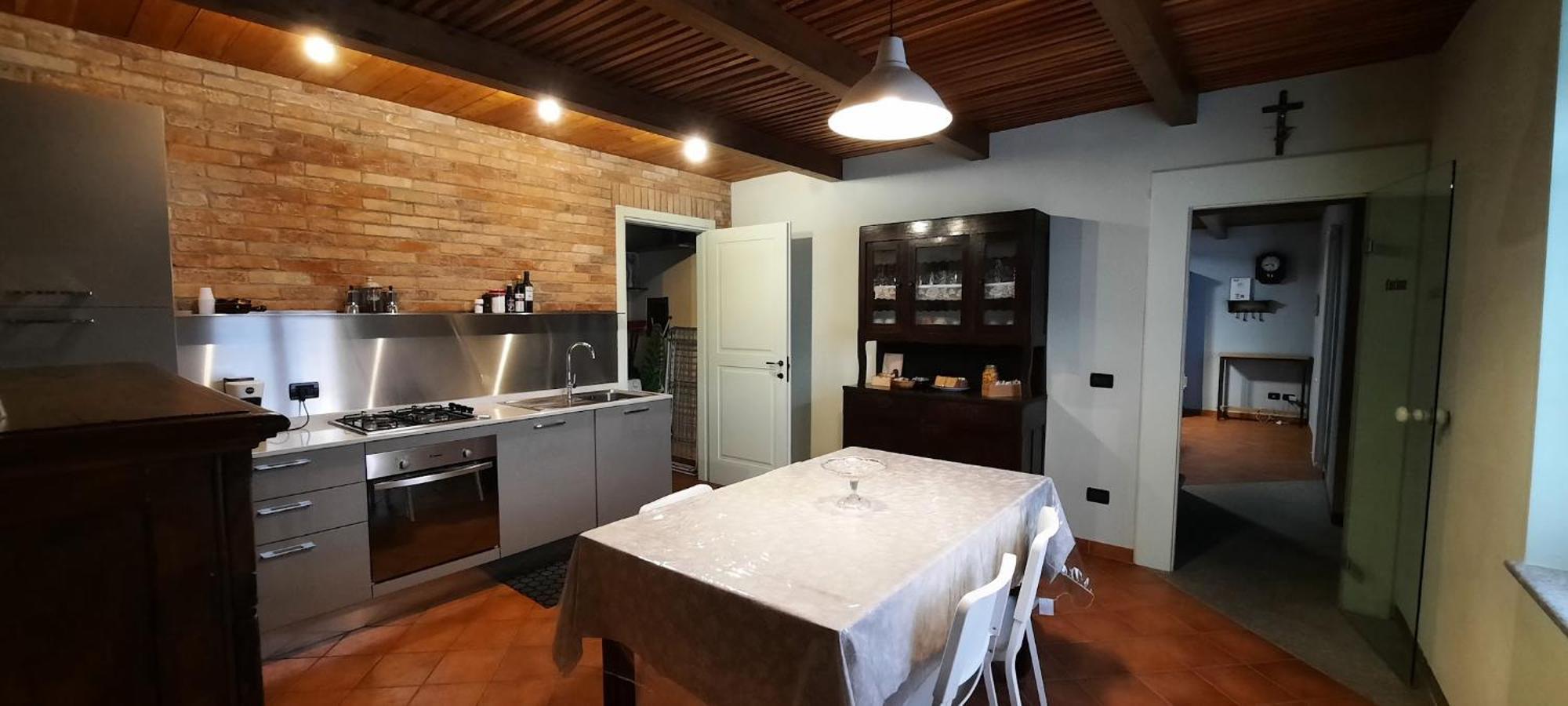 Ca Trifolera Barbaresco - Romantico Cascinale Con Antica Cantina Nel Cuore Delle Langhe - Degustazione Vini Nella Nostra Cantina Esterno foto