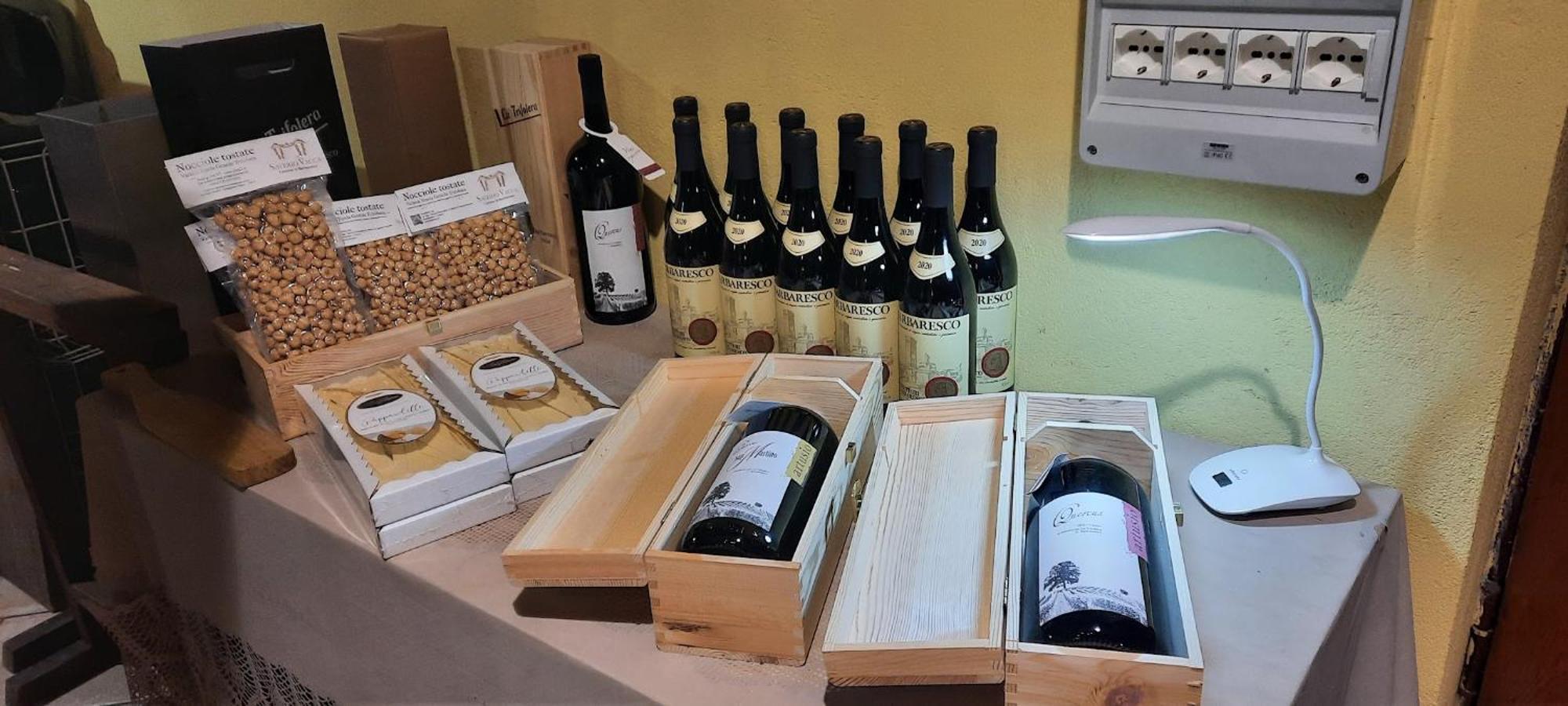 Ca Trifolera Barbaresco - Romantico Cascinale Con Antica Cantina Nel Cuore Delle Langhe - Degustazione Vini Nella Nostra Cantina Esterno foto